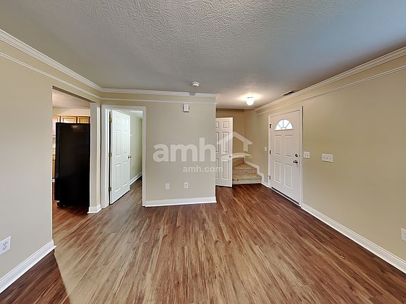 4th image of 7064 Winterbek Ave