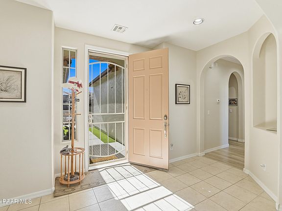 4th image of 1535 Yorkshire Ave