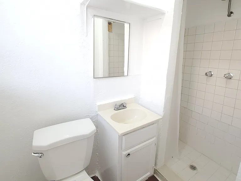 440 N Coronado St #105 — Photo 3