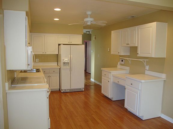 5th image of 2403 40th St N