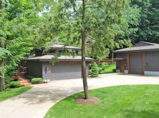 1225 Wilkins Rd, Erie, PA 16505