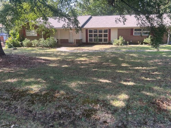 1823 Amberhill Ln