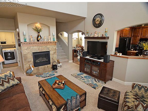 2 story vaulted living room