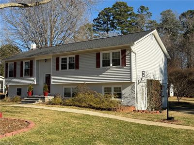 213 Hillcrest Dr, King, NC, 27021