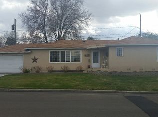 834S College St, Milton Freewater, OR 97862