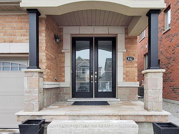 2nd image of 642 Sweetwater Cres
