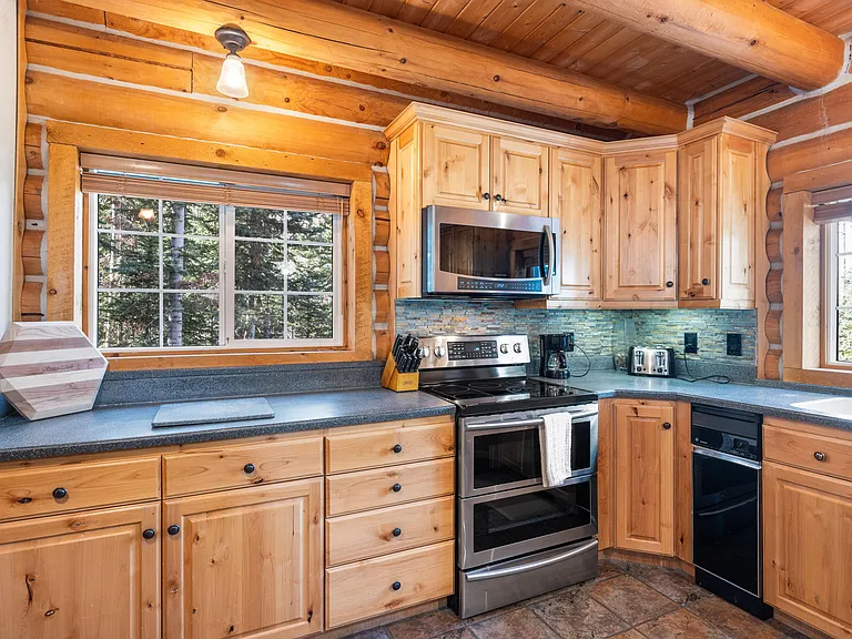497 W Yarrow Ct — Photo 14