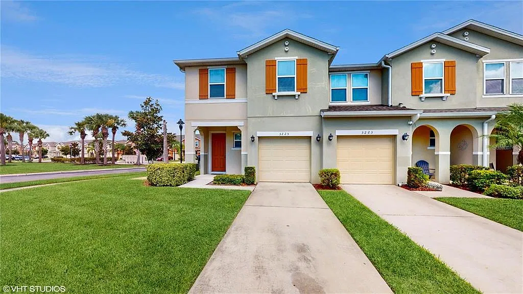 4 bed, 3.5 bath, 1782 sqft, $2,600 — Photo 1