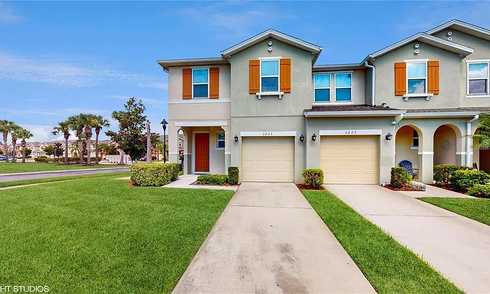 3225 Tocoa Dr