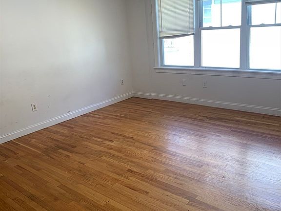2nd image of 2957 Washington St #2
