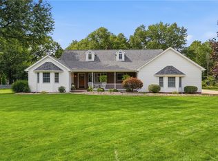 208 Arrowhead Dr, Slippery Rock, PA 16057