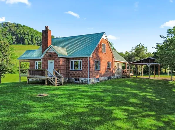 10114 Hayters Gap Rd, Abingdon, VA 24210
