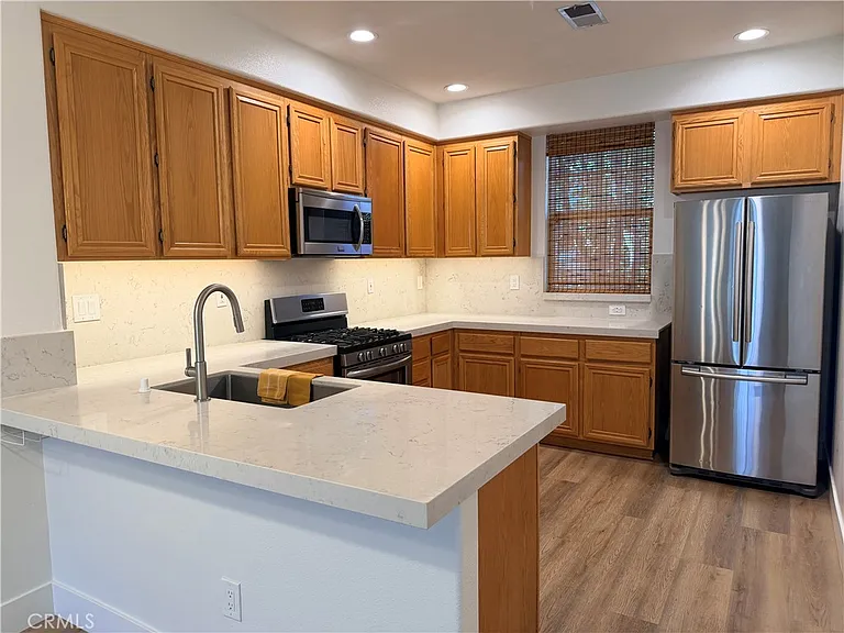 23 Tulare Dr — Photo 6