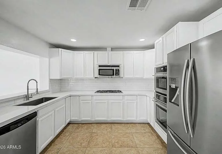 2601 E Dahlia Dr — Photo 16