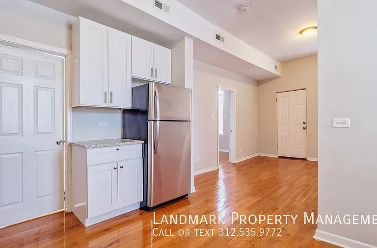 2130 W Cermak Rd #3R — Photo 6
