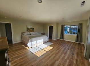 817 Easy St APT 5, Brookings, OR 97415