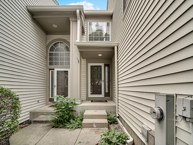 1143 Wickfield Ct — Photo 2