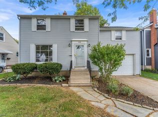 1653 Crestwood Rd, Mayfield, OH 44124