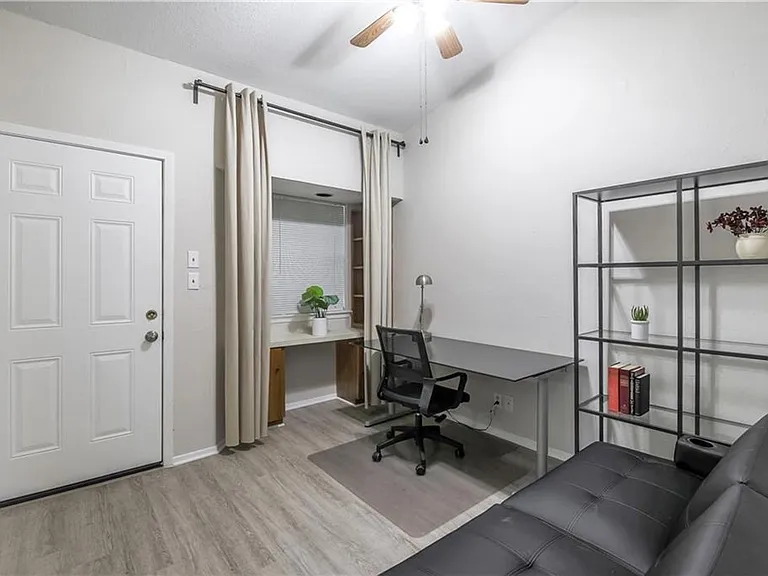 3316 Guadalupe St #316 — Photo 10