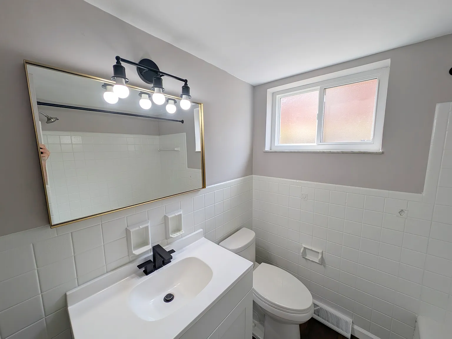 2 bed, 1000 sqft, $965 — Photo 4