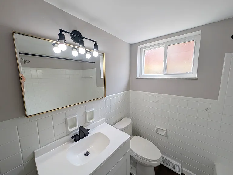 110 Cromwell Pl #2 — Photo 4