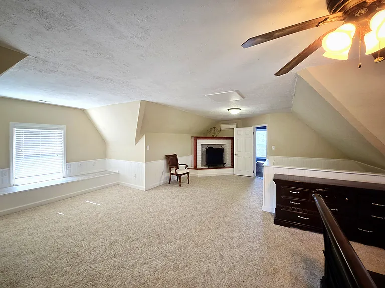 7008 W North Ave — Photo 15