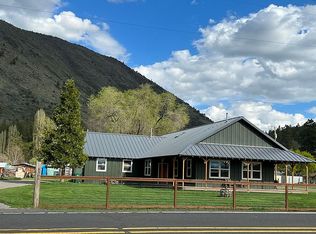 8905 Shady Pine Rd, Klamath Falls, OR 97601