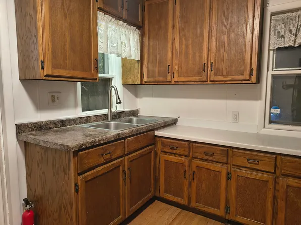 200 W Mill St, Spencer, WI 54479