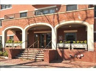 1160 Beacon St APT 102, Brookline, MA 02446