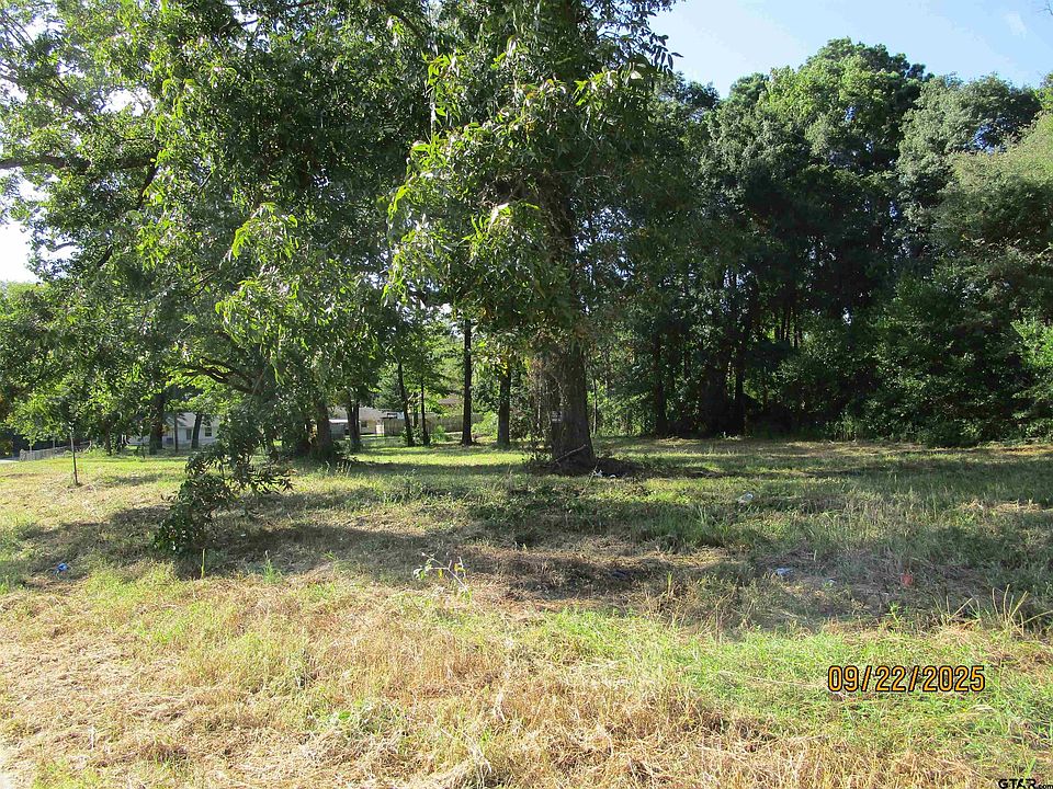 2nd image of 1623 Old Noonday Rd
