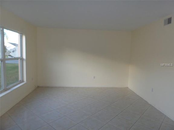5th image of 464 Regal Downs Cir
