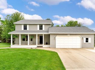 9447 Prairie Ridge Ct, Zeeland, MI 49464