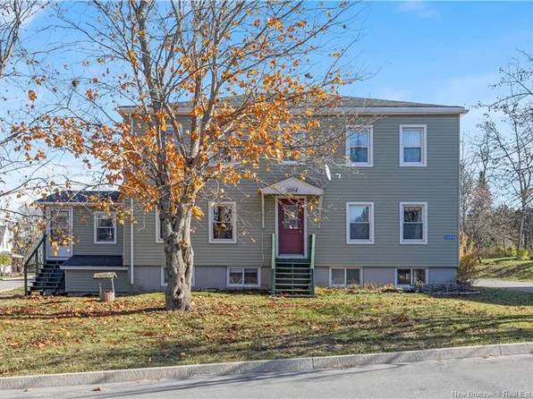 1054 Main St, Hampton, NB E5N 6G2
