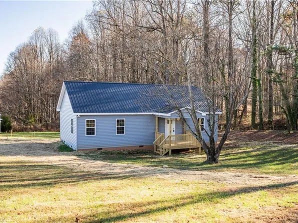 2621 Richmond Hill Church Rd, East Bend, NC 27018