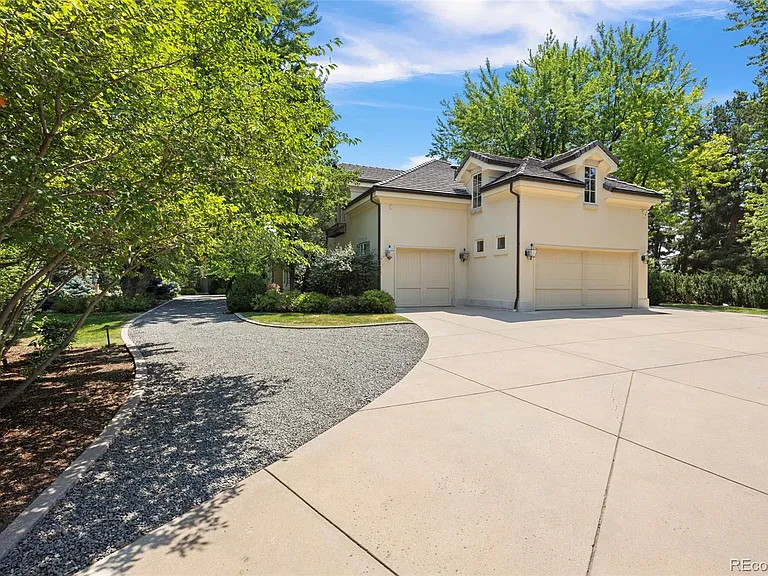 1350 E Greenwood Ln — Photo 42