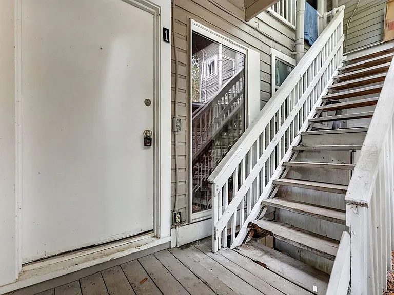 527 E Lemon Ave #3 — Photo 5