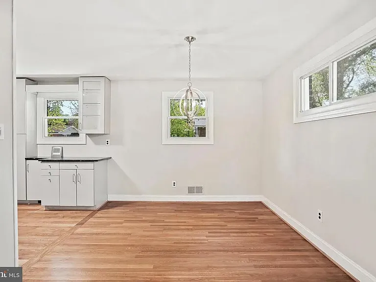 11118 Schuylkill Rd — Photo 7