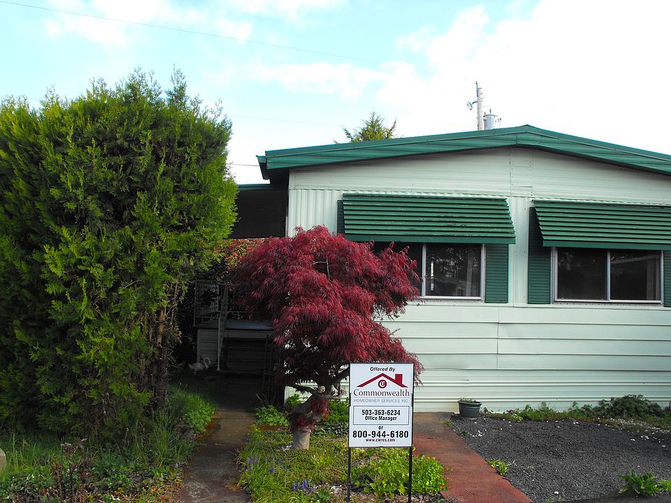 1st image of 2200 Lancaster Dr SE Unit 8B