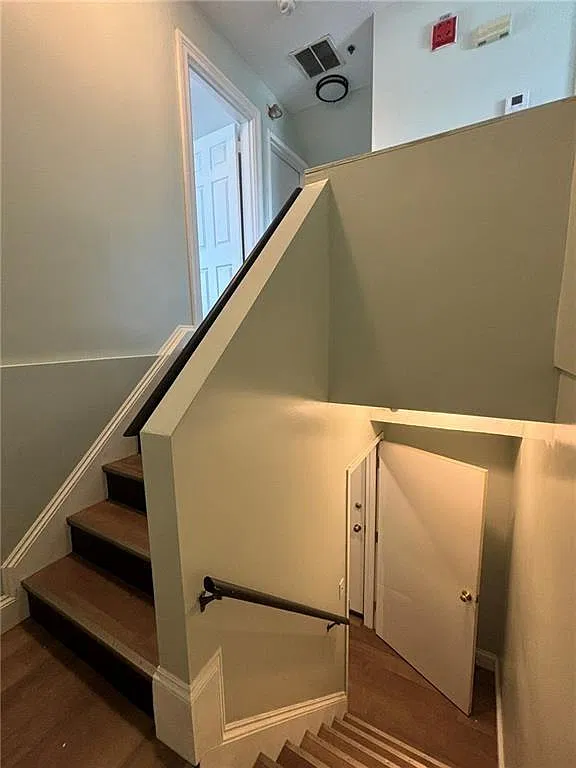 2 bed, 1.0 bath, 700 sqft, $1,500 — Photo 4