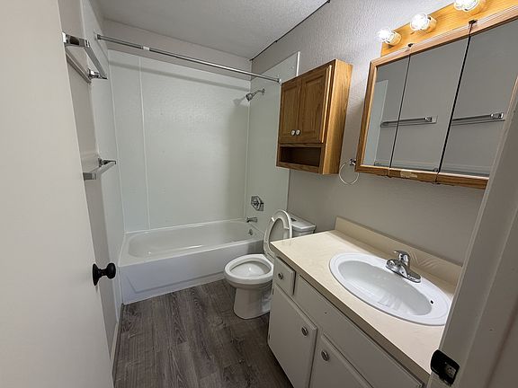 4th image of 111 S Willow Rd APT 16