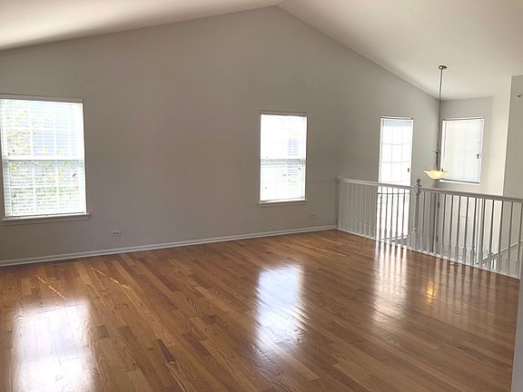 2nd image of 832 Stuarts Dr #832