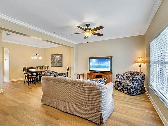 4th image of 9832 Poplar Pl