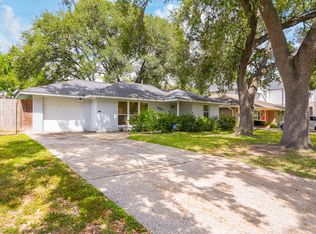 2222 Wakefield Dr, Houston, TX 77018