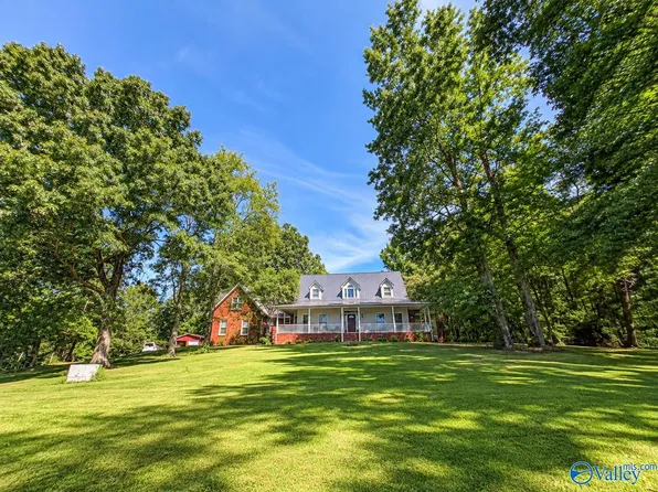 395 Billy D Harbin Rd, New Market, AL 35761
