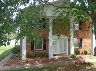 1636 1st Avenue Pl NW, Hickory, NC 28601