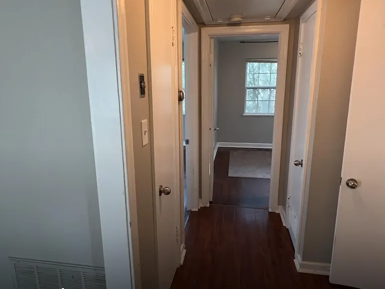 413 Shades Ave — Photo 6