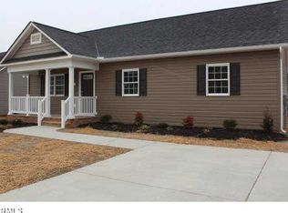 3925 Shenandoah Cir, Hopewell, VA 23860