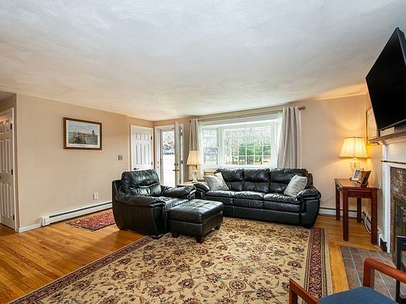 5th image of 7 Clifton Dr
