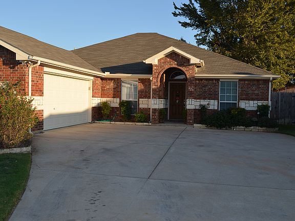 2nd image of 216 Meadowside Dr