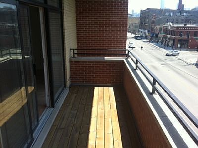 2nd image of 1412 W Chicago Ave APT 4W